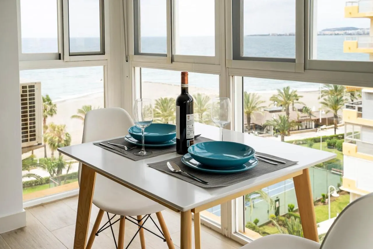 Apartamento con vistas al mar recién renovado - Montevideo Beach Algarrobo Costa